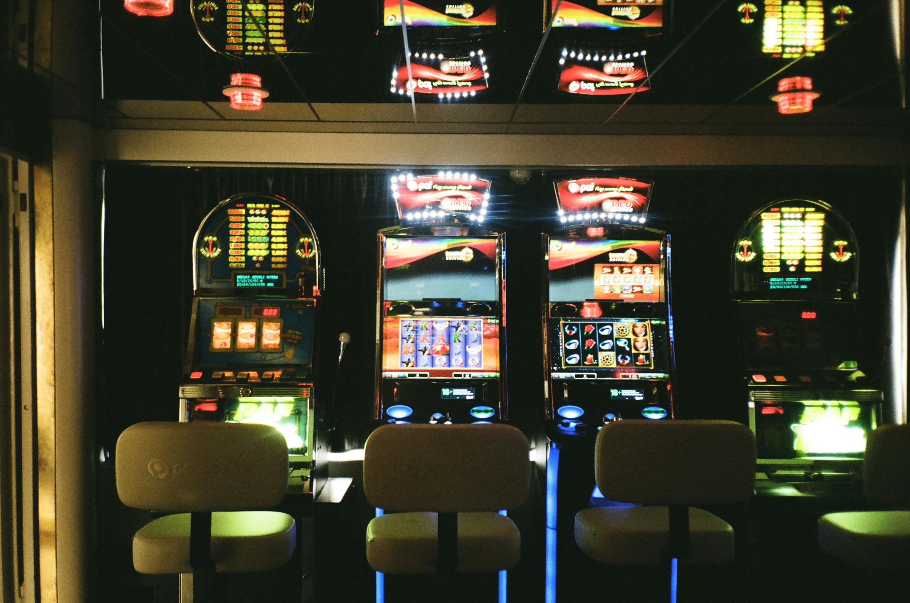 lodi291e gaming platform hero banner showing sports and casino games